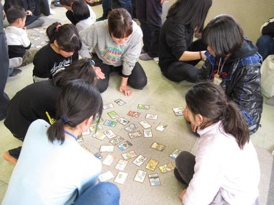 子ども達でかるた大会